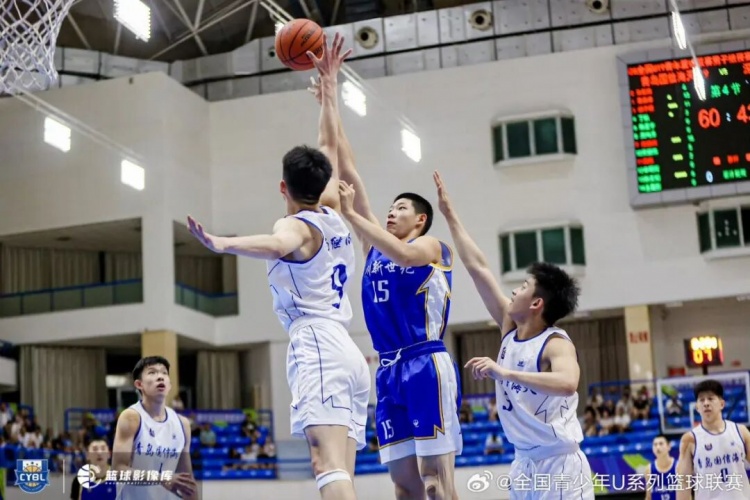 深圳新世纪U19预赛5胜2负晋级决赛圈 吴铠博包揽得分王和抢断王
