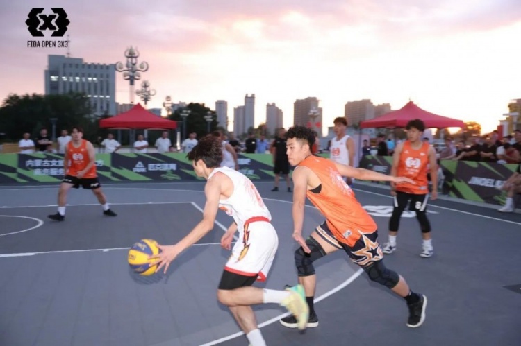 FIBA Open 3×3达拉特旗分站赛收官 酷动启航21-16夺男子冠军 美团外卖青年组夺冠 FIBA Open 3×3达拉特旗分站赛收官 酷动启航21-16夺男子冠军 美团外卖青年组夺冠