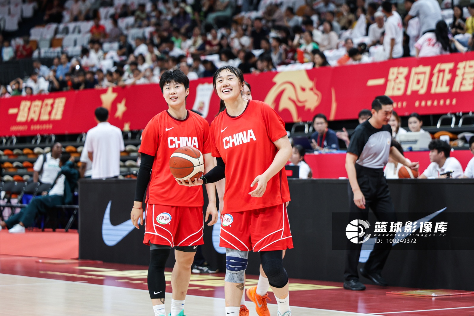邓雨婷预计23日在西班牙与中国女篮会合 备战世界杯