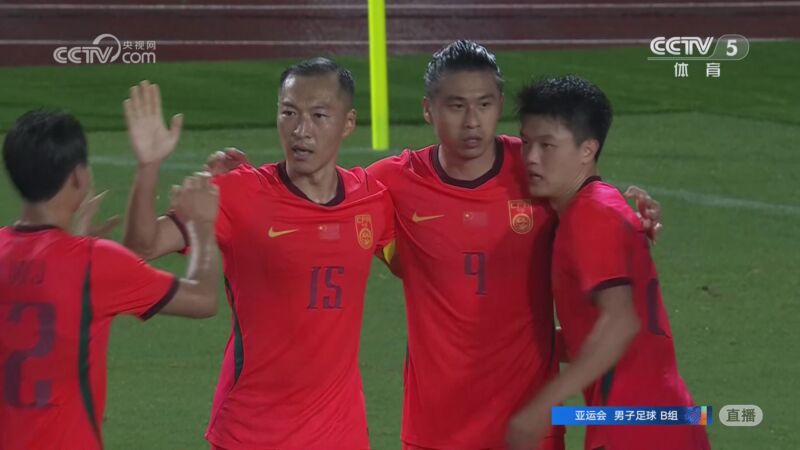 [进球视频]37岁吴曦传中助攻张玉宁头球破门，U23国足1-1扳平朝鲜